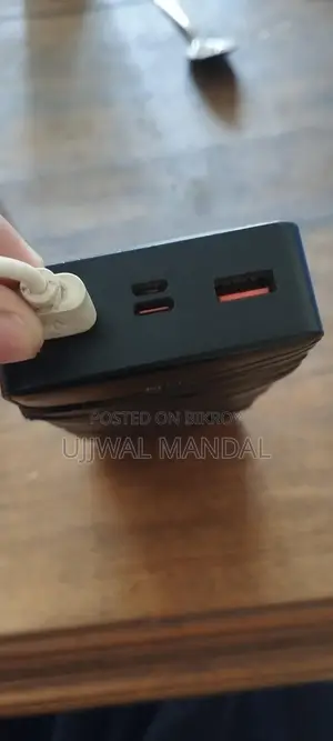 পাওয়ার ব্যাংক বিক্রির জন্য
