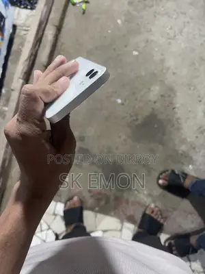 Apple iPhone 12 (Used)