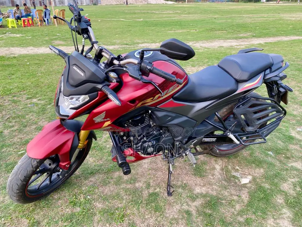 Honda Hornet 2.0 2025