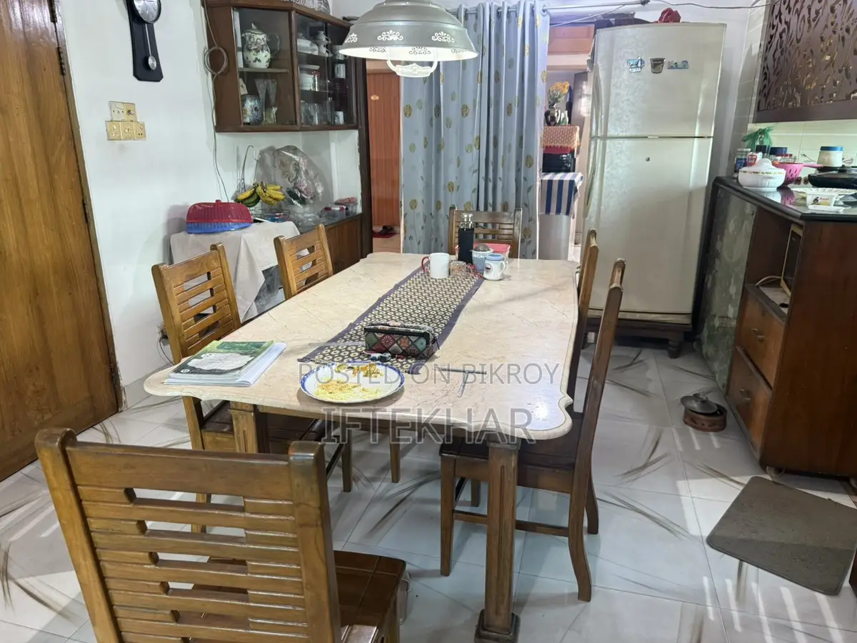 গ্রানাইট ডাইনিং টেবিল সাগুন কাঠ এর পায়া