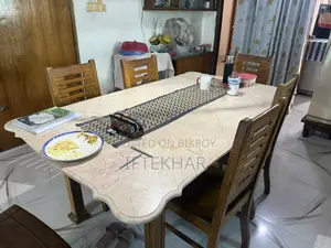গ্রানাইট ডাইনিং টেবিল সাগুন কাঠ এর পায়া