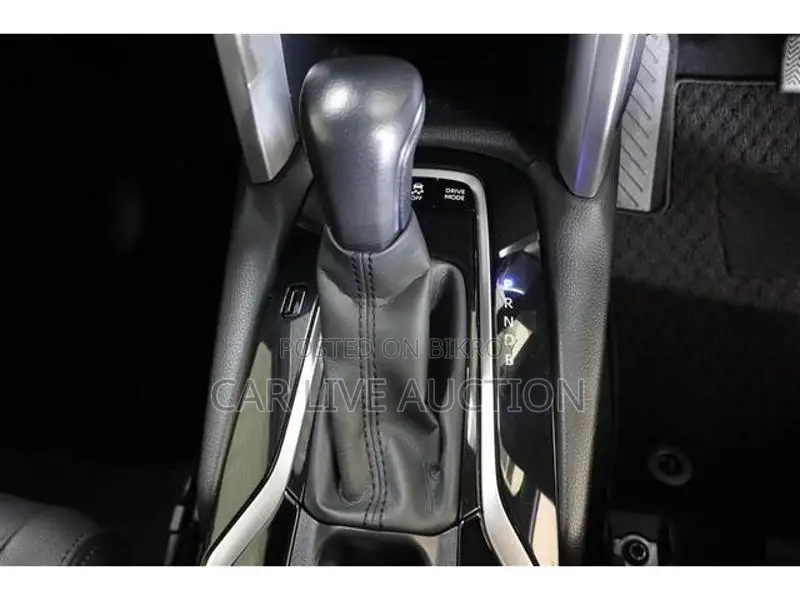 Toyota Corolla Cross Hybrid Z package 2021