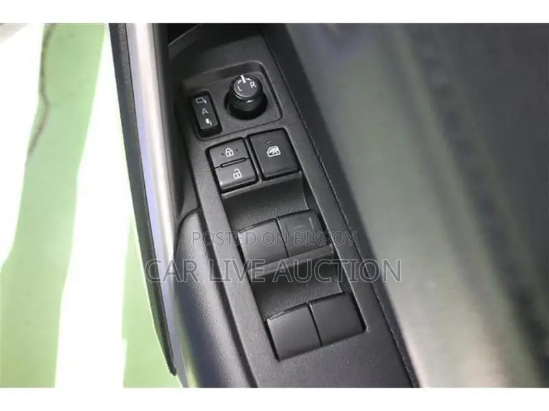 Toyota Corolla Cross Hybrid Z package 2021