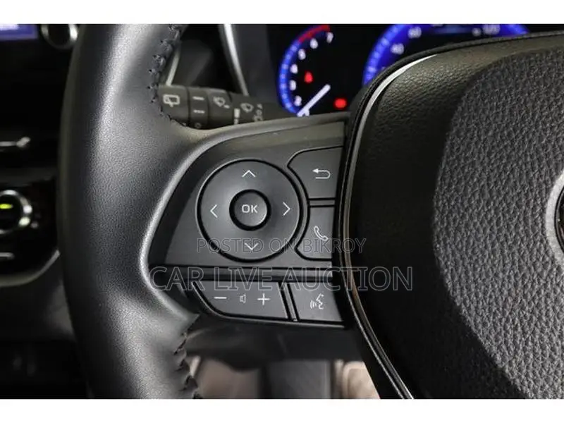 Toyota Corolla Cross Hybrid Z package 2021