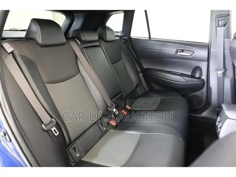 Toyota Corolla Cross Hybrid Z package 2021