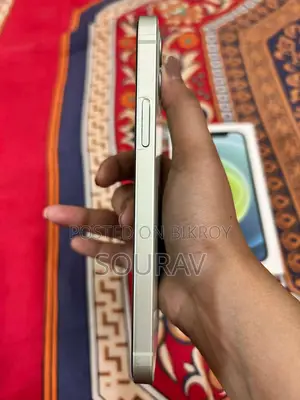 Apple iPhone 12 (Used)