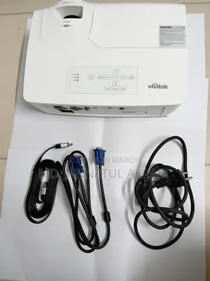 VIVITEK PROJECTOR