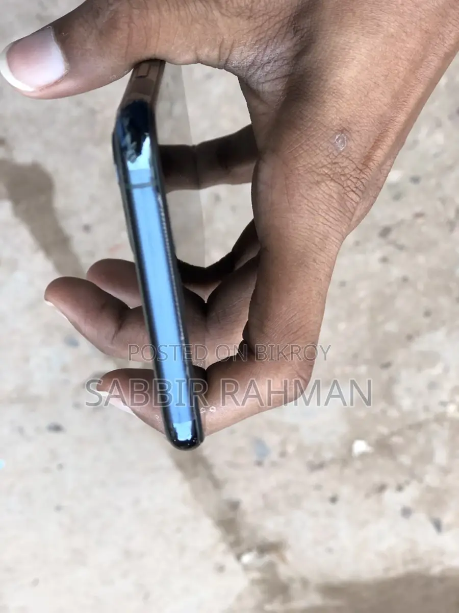 Apple iPhone 11 Pro Max (Used)