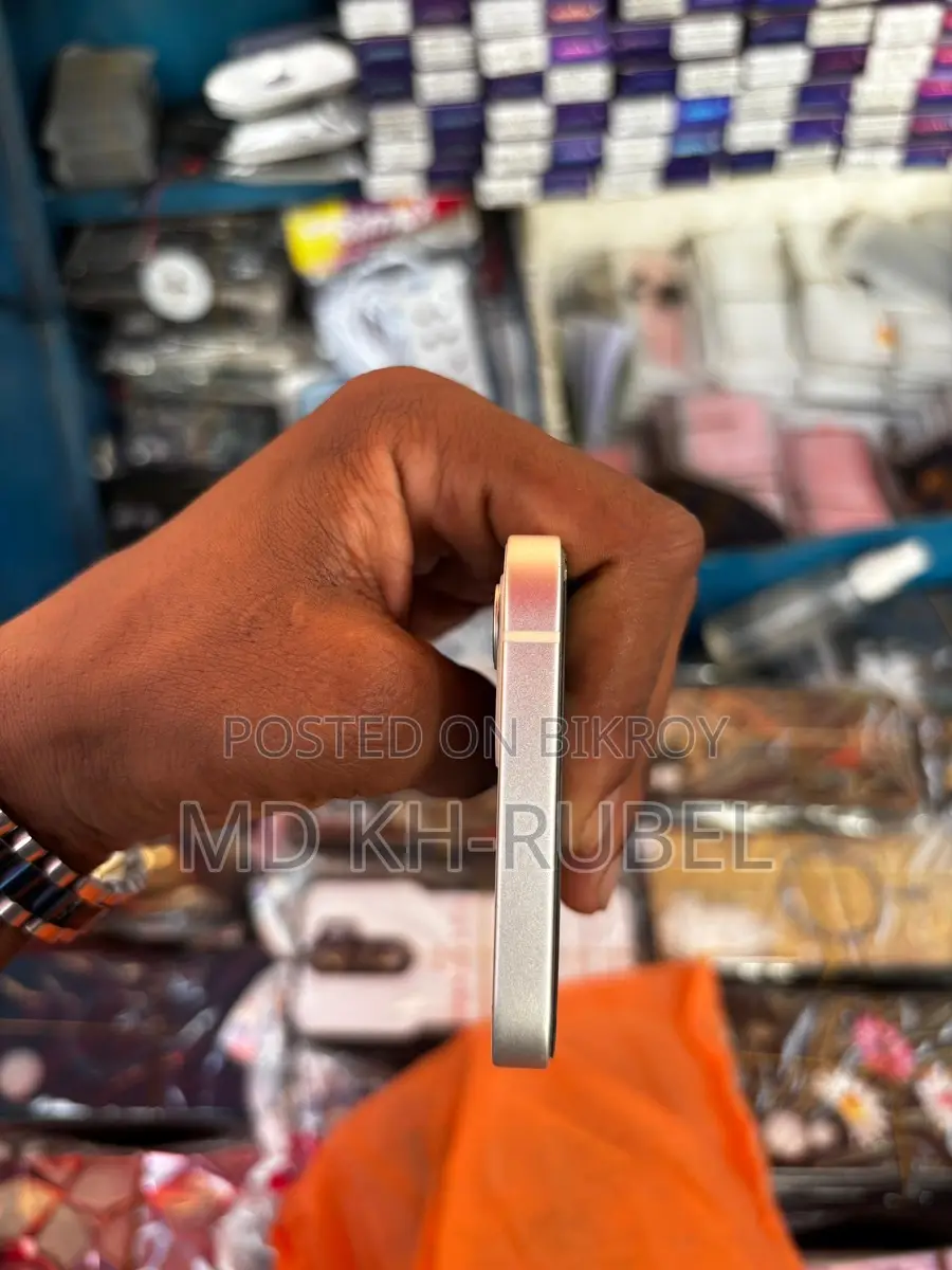 Apple iPhone 12 (Used)
