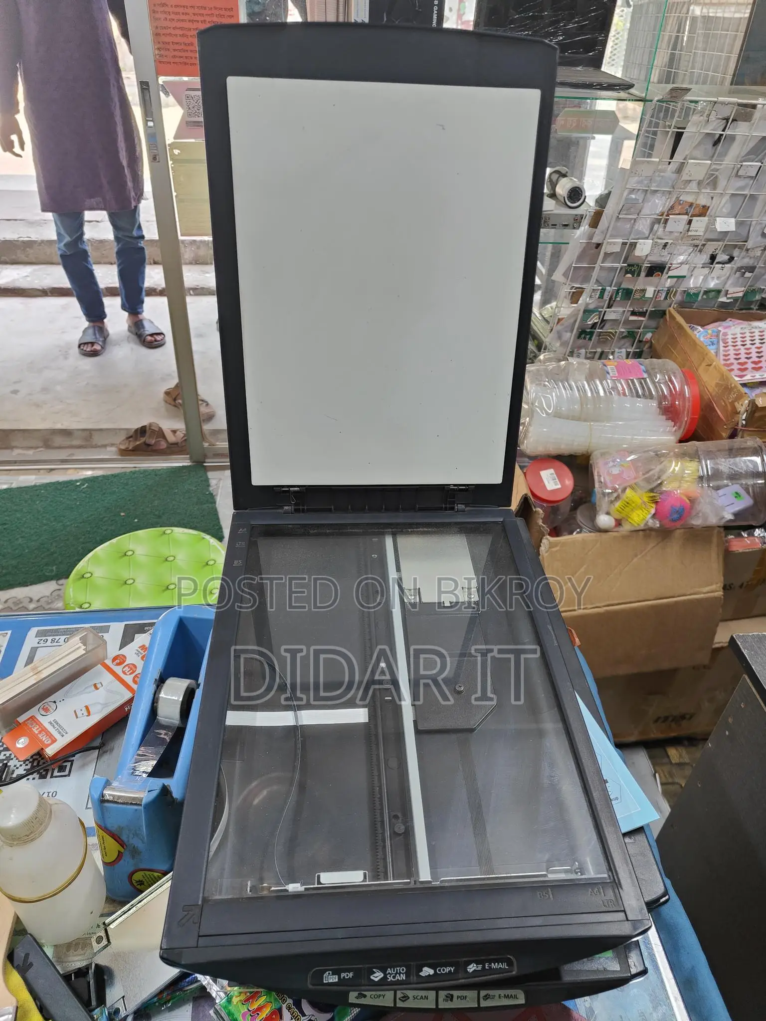 একদম ফ্রেশ কন্ডিশনের Canon LiDE 110 স্ক্যানার বিক্রি হবে!