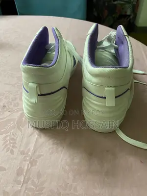 Men's High-top Sneakers Purple And White.