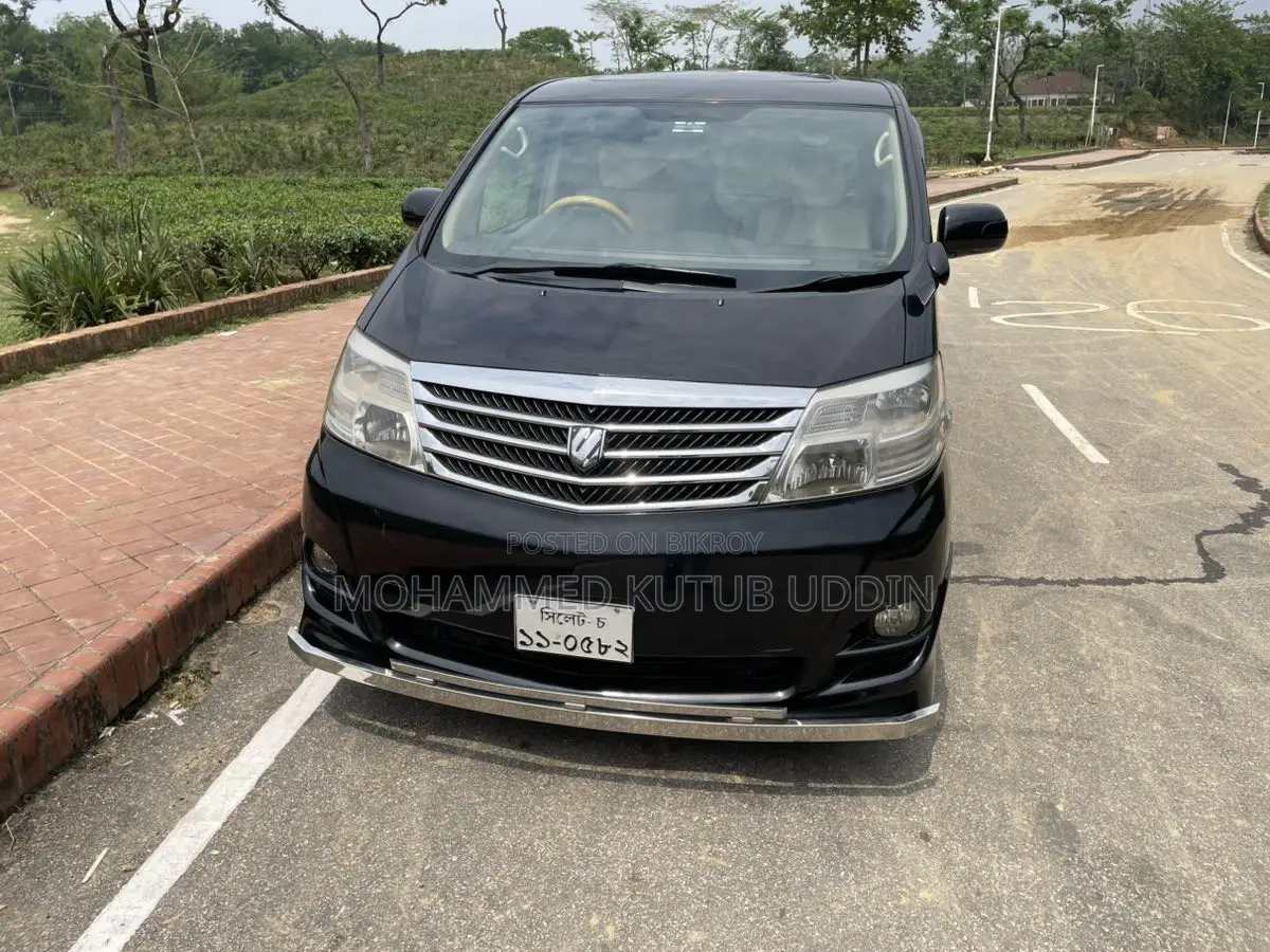 Toyota Alphard . 2005