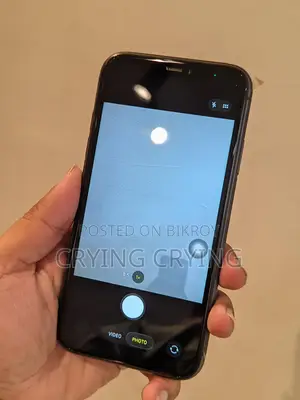 Apple iPhone 11 . (Used)