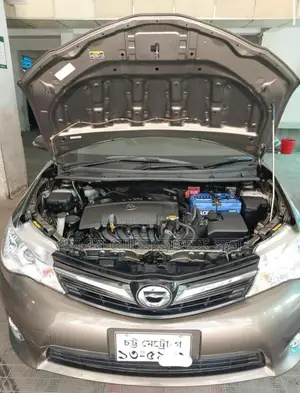 Toyota Fielder 2012