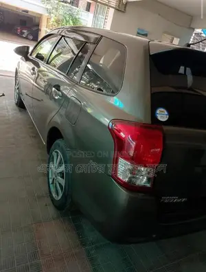 Toyota Fielder 2012