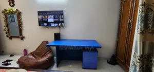 এক্সিকিউটিভ টেবিল