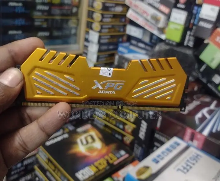 ১ বছরের ওয়ারেন্টিসহ Adata Xpg গেমিং ৪জিবি র‍্যাম