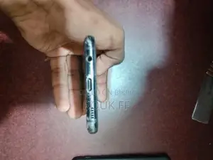 Samsung Galaxy S10e (Used)