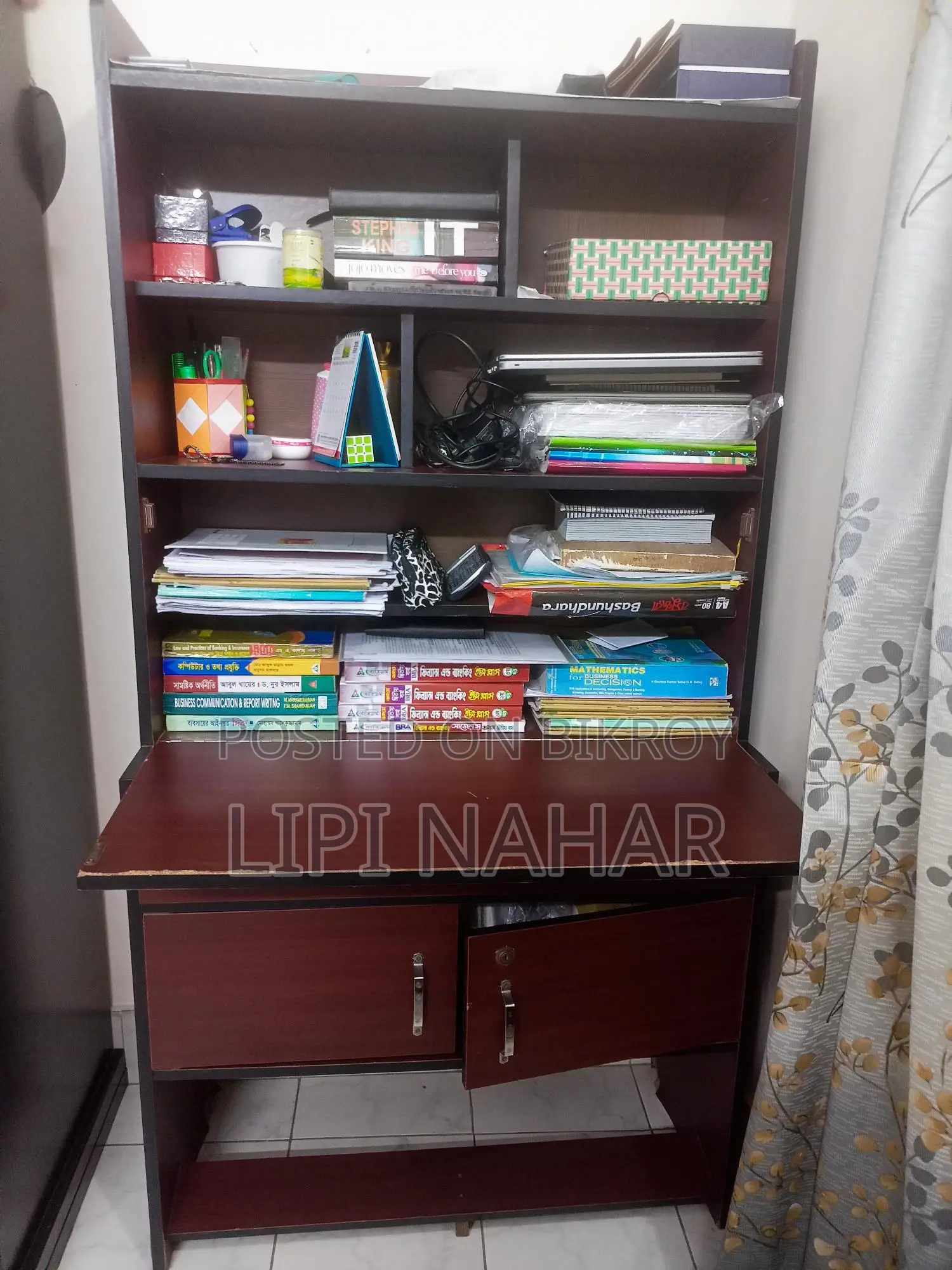 Large Capacity Bookshelf