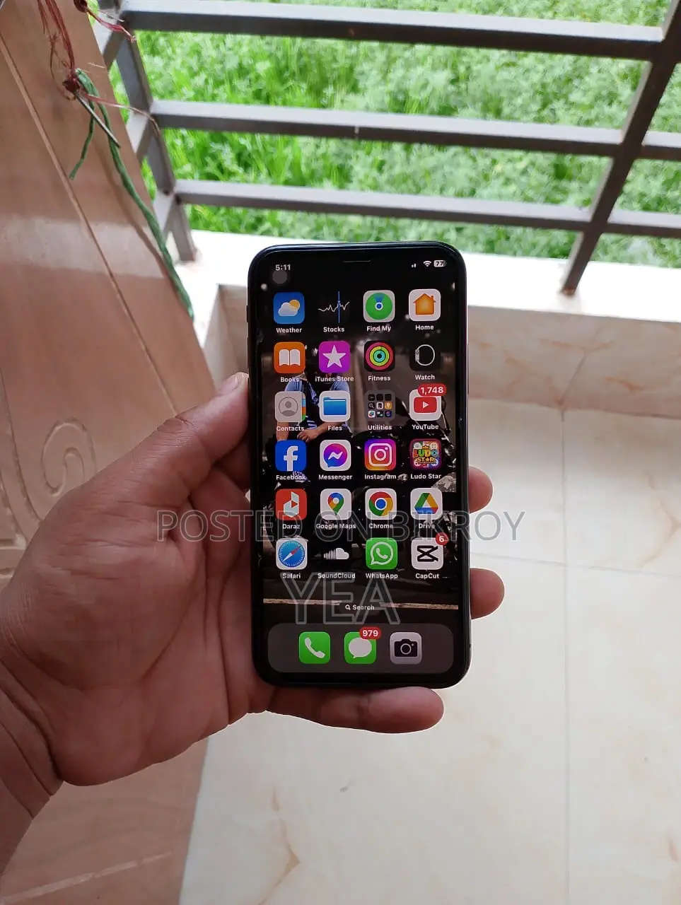 Apple iPhone X (Used)