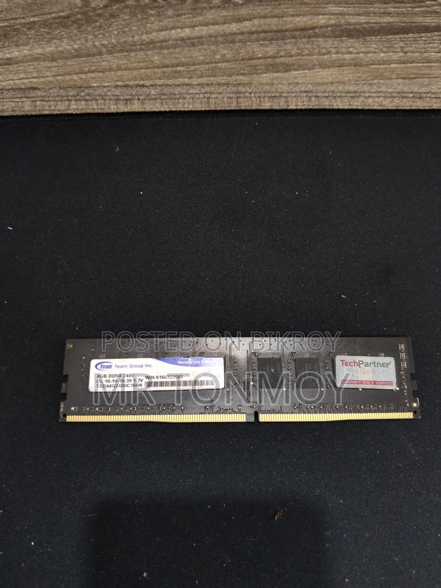 Team Group 4GB DDR4 2400MHz Desktop RAM