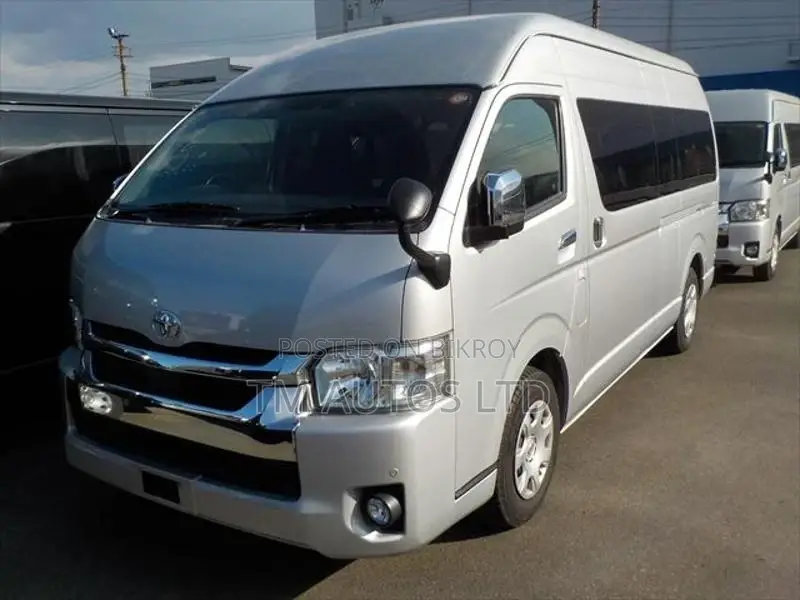 Toyota Hiace GRAND CABIN SILVER 2021