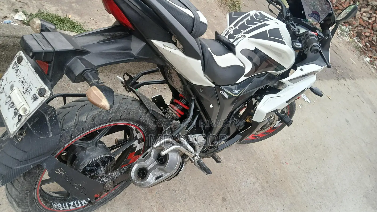 Suzuki Gixxer SF 2016
