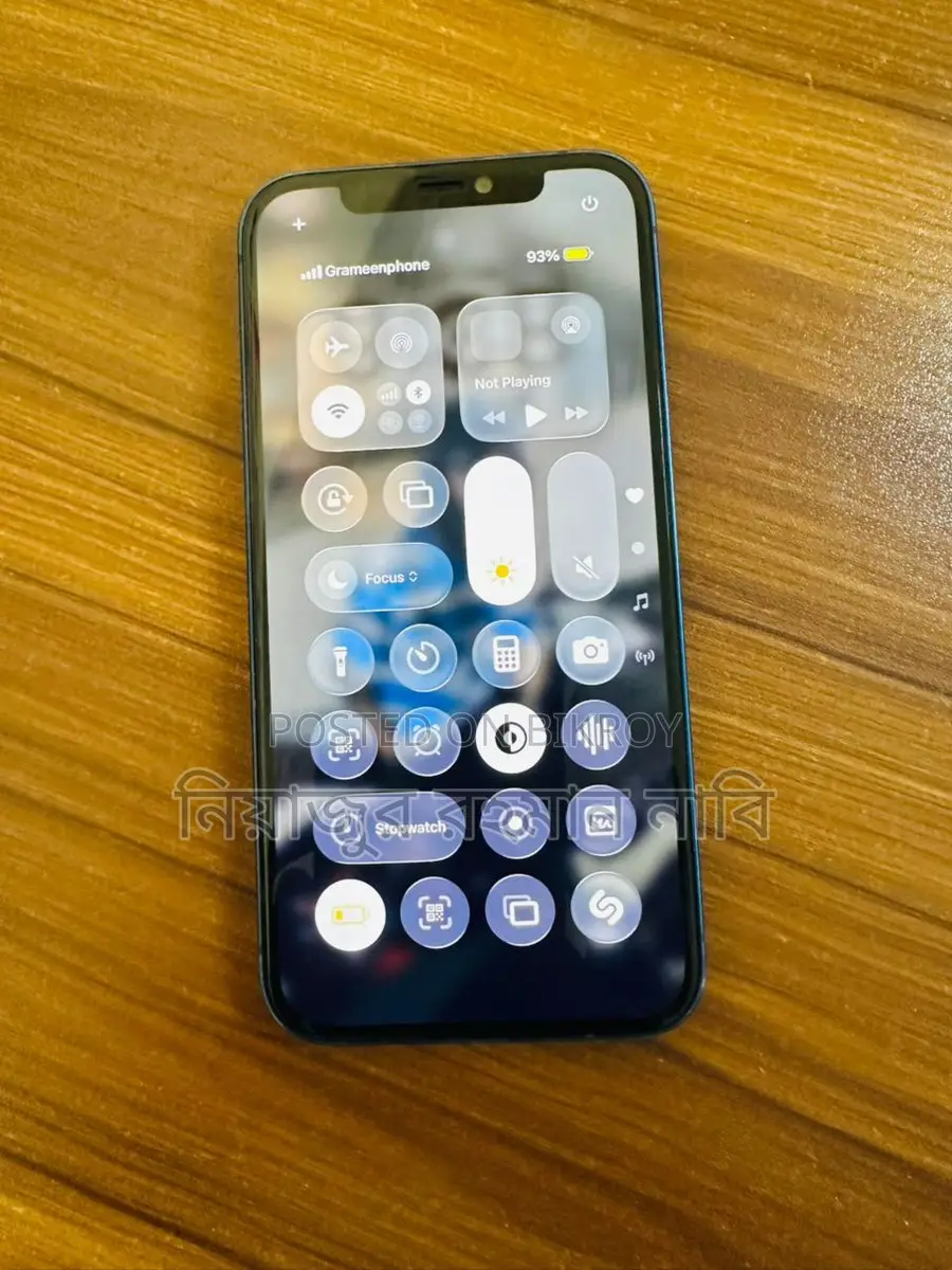 Apple iPhone 12 (Used)