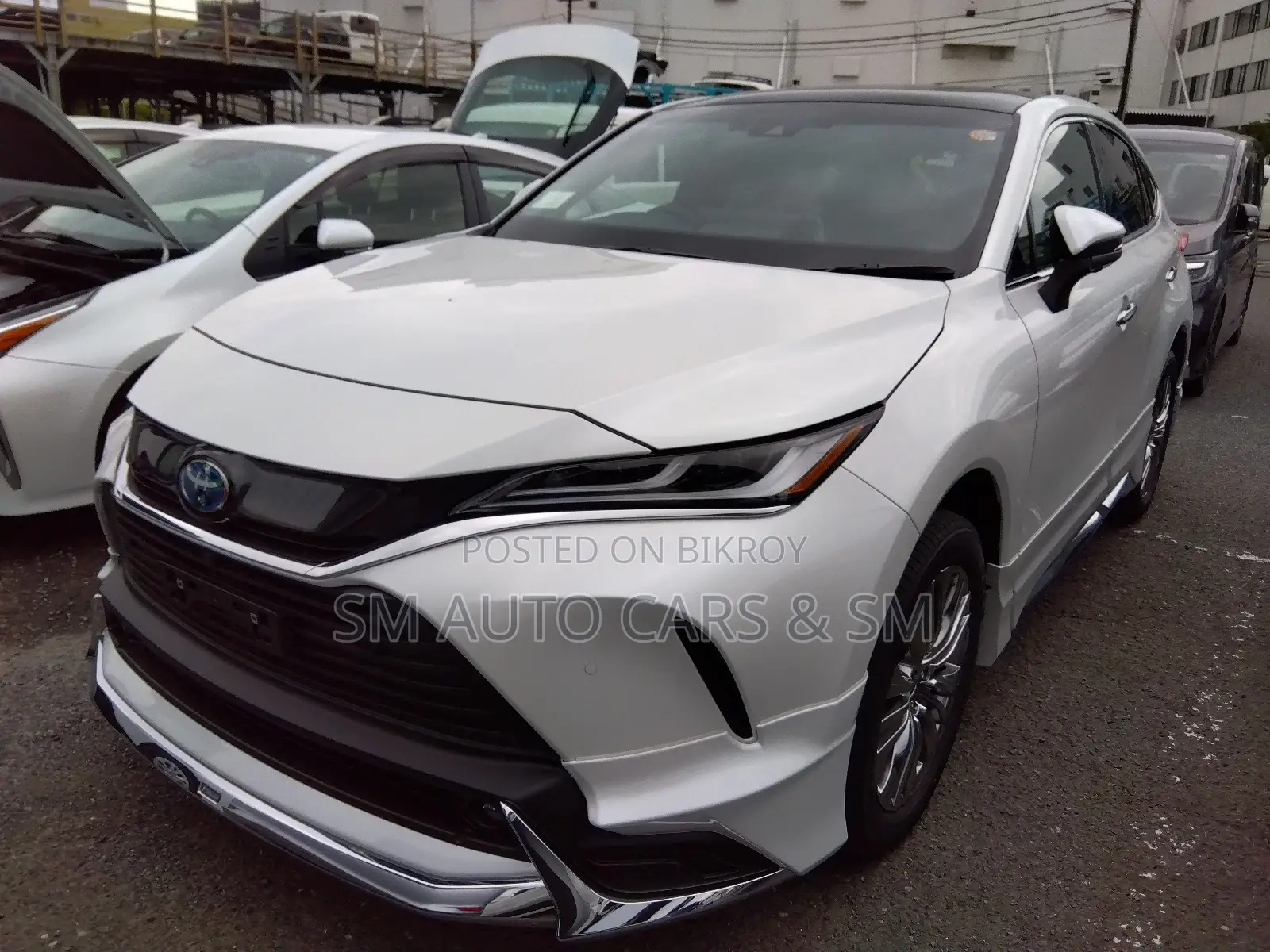 Toyota Harrier Hybrid Z Pearl 2025