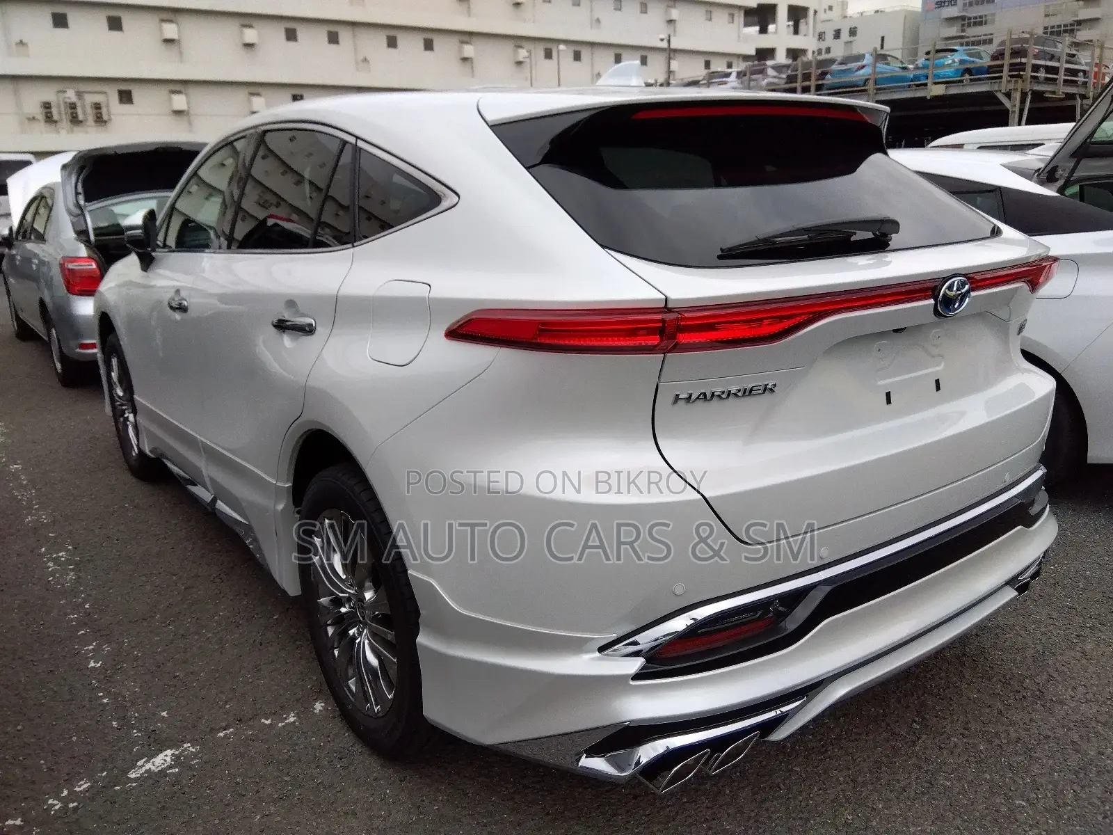 Toyota Harrier Hybrid Z Pearl 2025