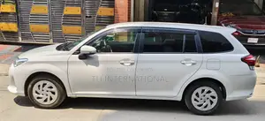 Toyota Fielder non hybrid ex pkg 2020