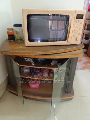 সেগুন কাঠের তৈরি টিভি ট্রলি