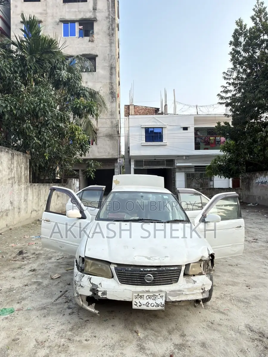 Nissan Sunny 2004