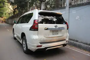 টয়োটা ল্যান্ড ক্রুজার প্রাডো টিএক্স এলটিডি ২০১৬
