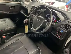 Toyota Noah X HYB WITH FOOT STEP 2021
