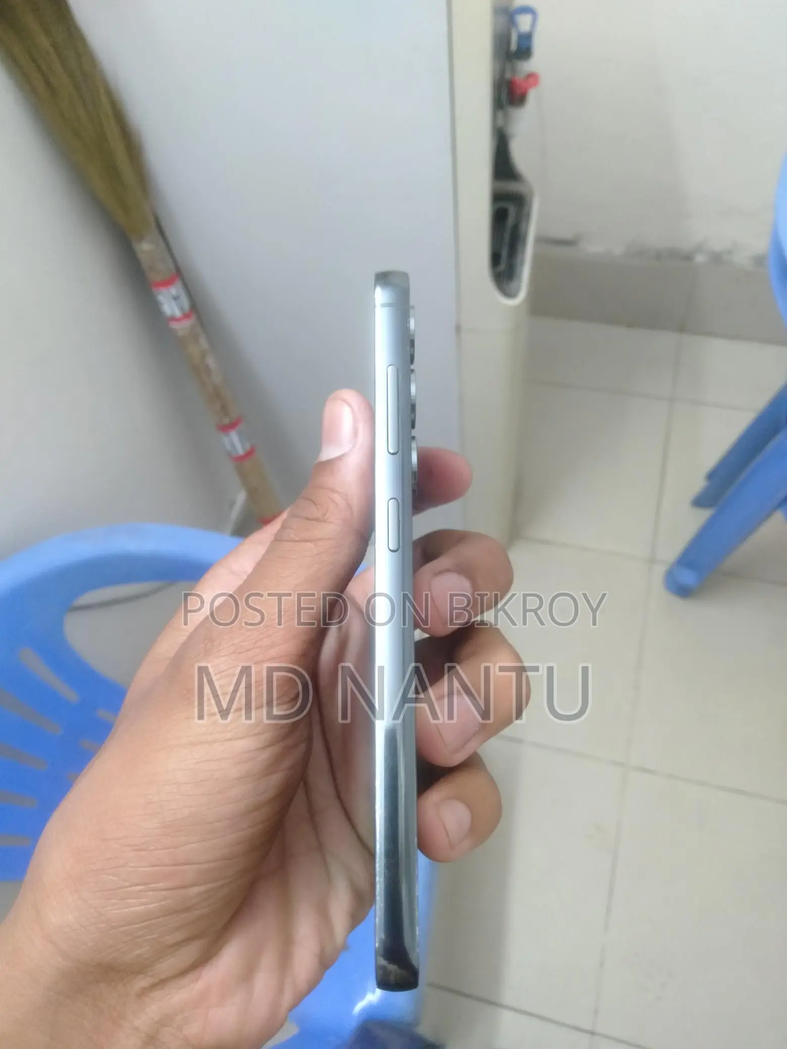 Samsung Galaxy S23 (Used)
