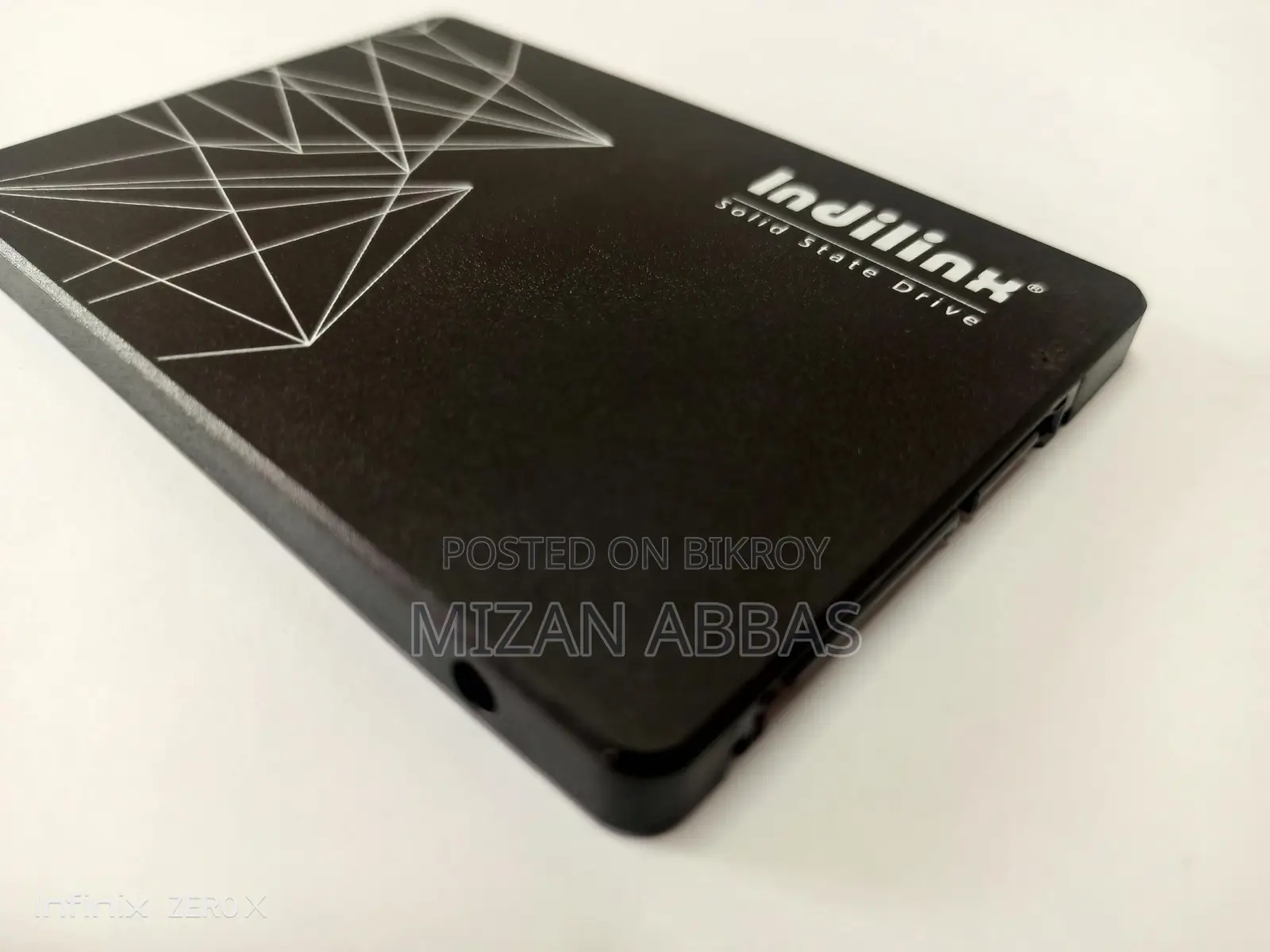 Indilinx 240gb SSD 2.5" Sata with to USB C Adapter