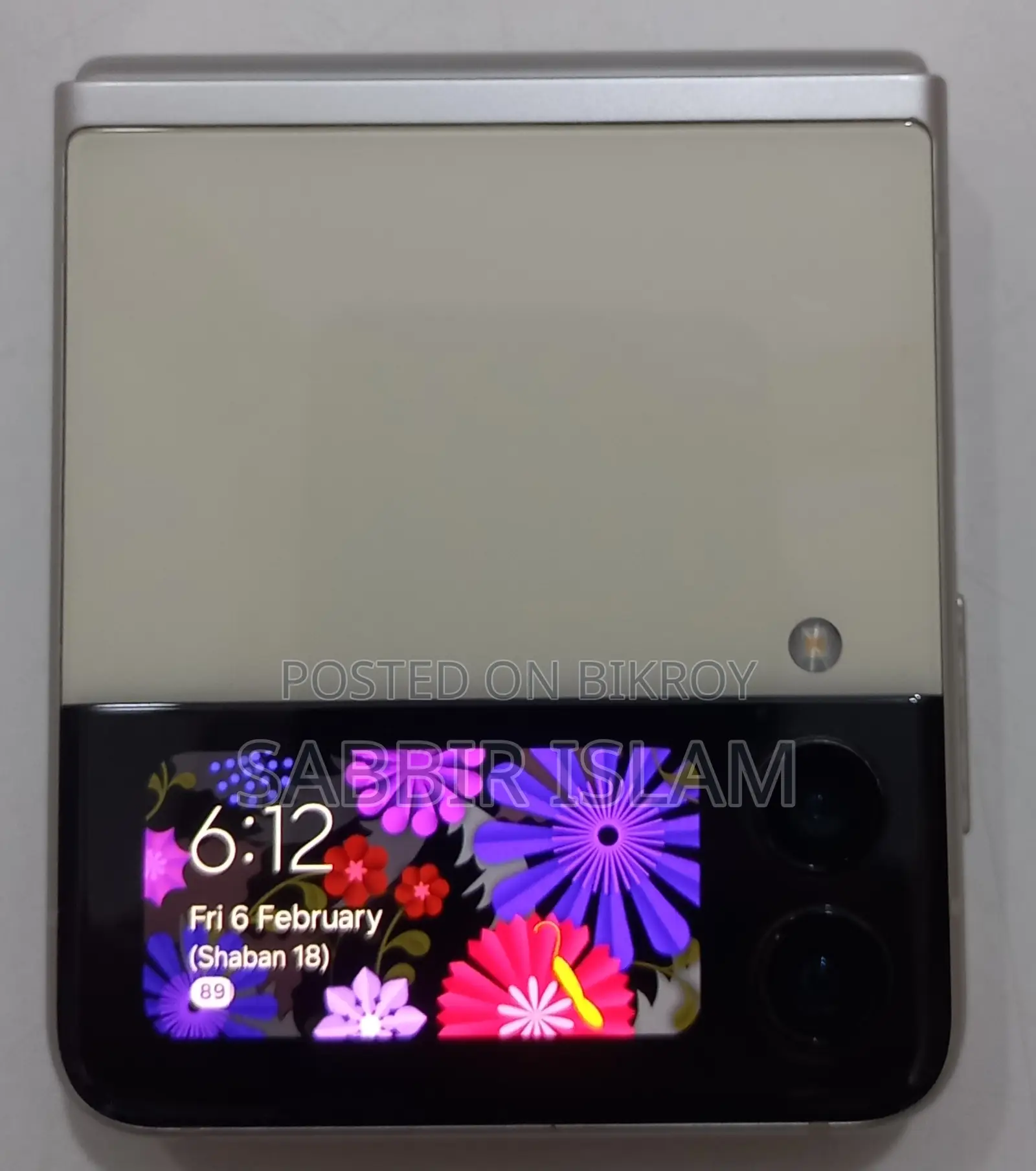 Samsung Galaxy Z Flip3 (Used)