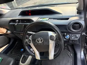 Toyota Aqua 2013 Black