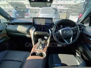 Toyota Harrier Z Leather HV Pearl 2022