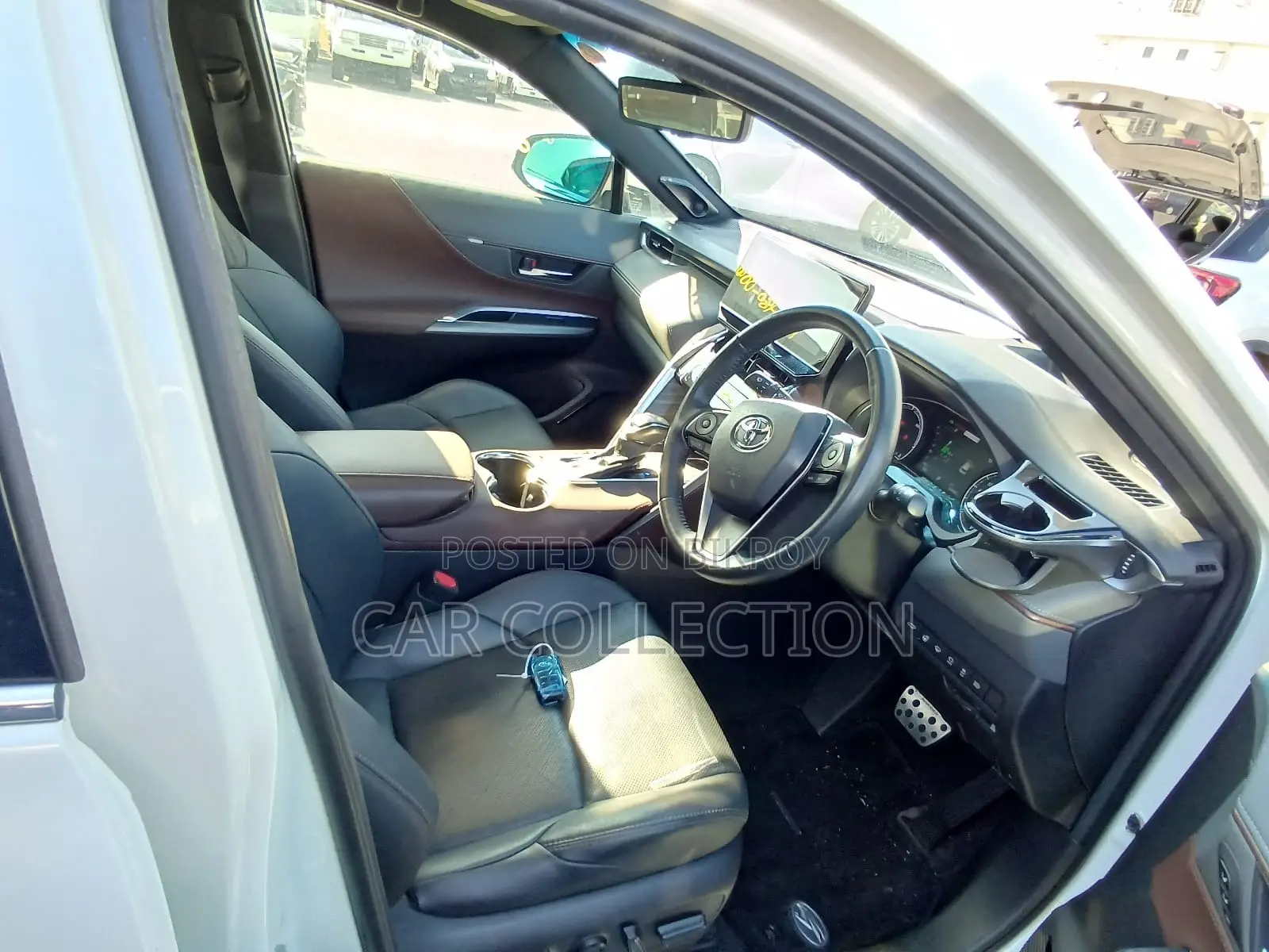 Toyota Harrier Z Leather HV Pearl 2022