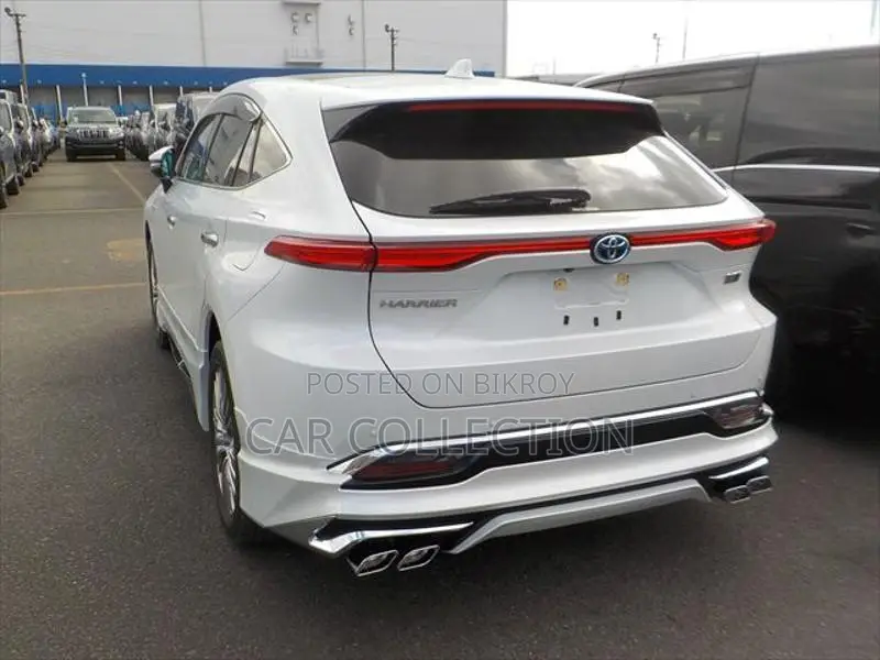 Toyota Harrier Z Leather HV Pearl 2022