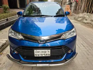 Toyota Corolla Fielder 1.5 Hybrid FWD 2016 Blue