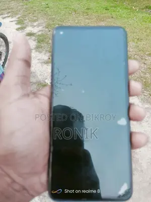 Realme 8 (Used)