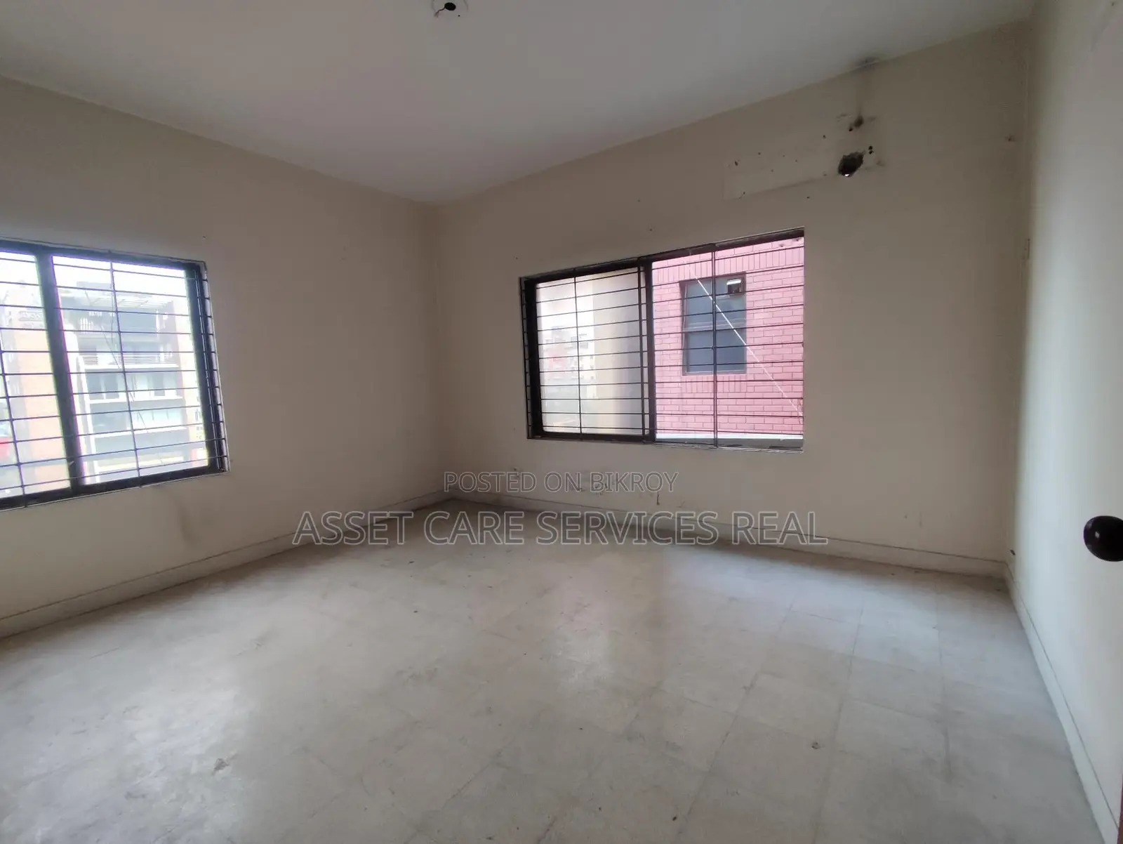 4400-Sqft Office Space Rent In Baridhara Diplomatic Zone
