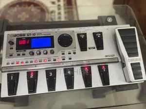 Boss Gt-10