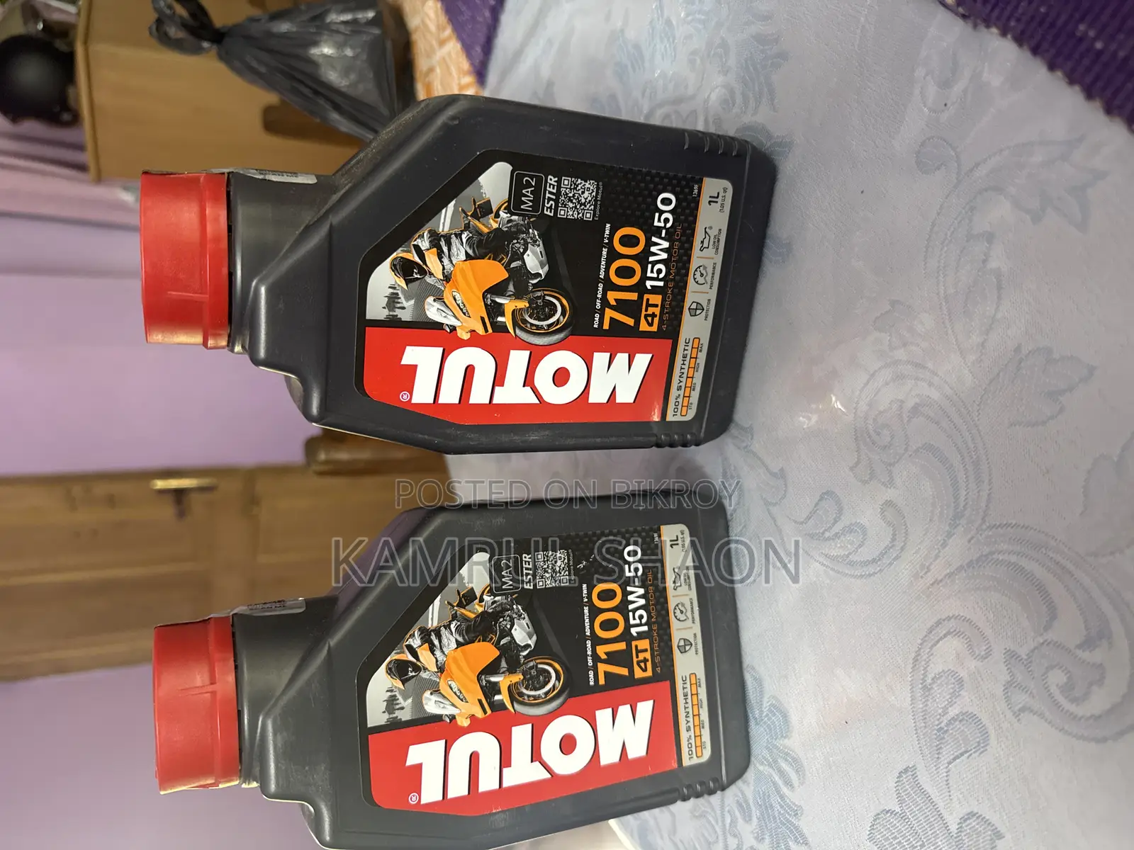 Motul Engine Oil