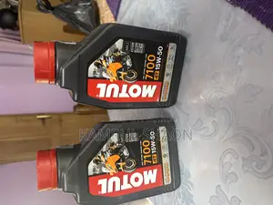 Motul Engine Oil