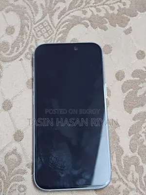 Apple iPhone 15 (Used)