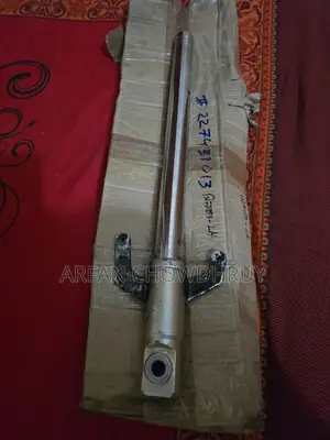 R15 V4, M Silver Fork